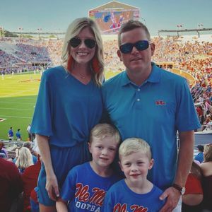 Meet your Posher, Laurie